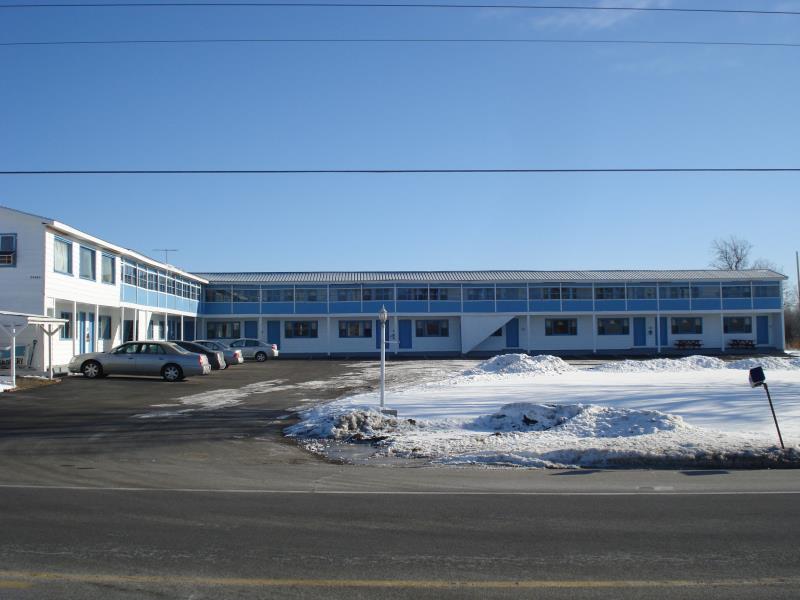 Rainbow Motel Watertown Bagian luar foto